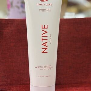 Native Candy Cane Moisturizing Lotion